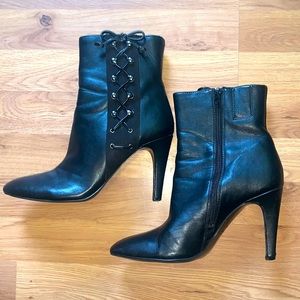 🖤 NINE WEST | Black Criss-Cross Design Booties Sz 8.5M